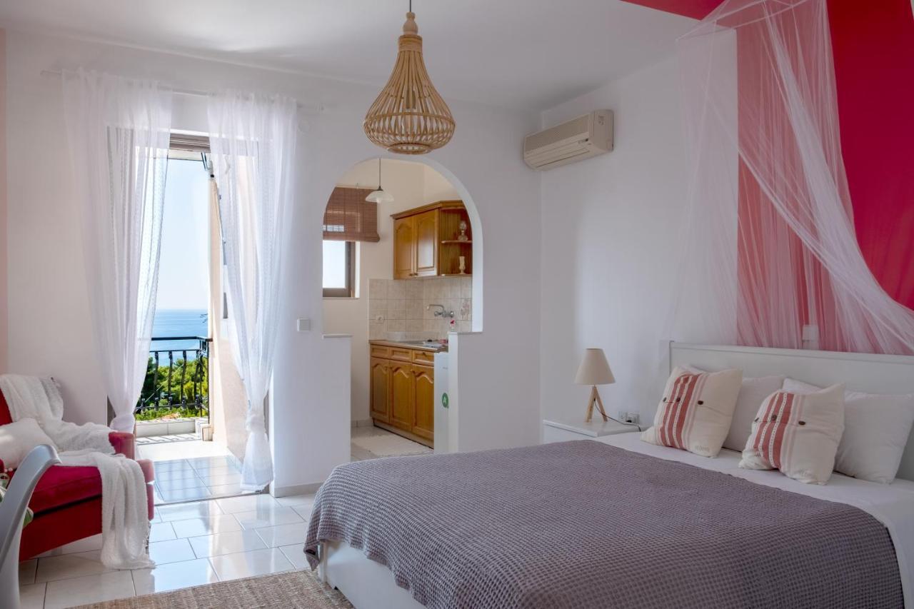Pefkides Aegina Boutique Apartments Agia Marina  Ngoại thất bức ảnh