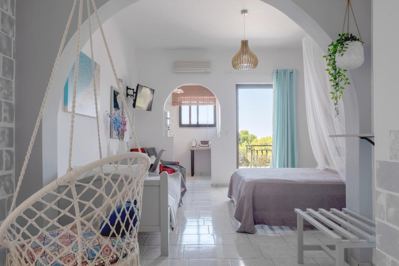 Pefkides Aegina Boutique Apartments Agia Marina  Ngoại thất bức ảnh