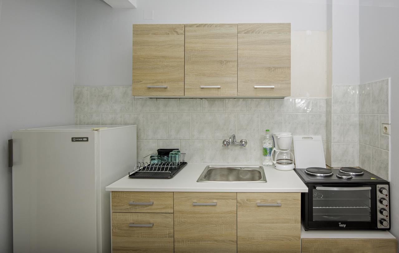 Pefkides Aegina Boutique Apartments Agia Marina  Ngoại thất bức ảnh